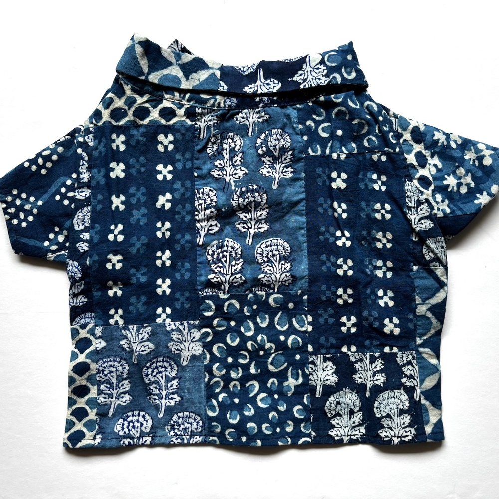 New Patchwork Dog Shirt. Super cute, homemade vintage fabric button down, Medium - Picture 5 of 5